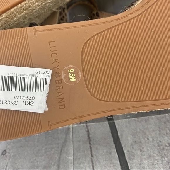 Lucky Brand T-Strap Espadrille Platform Sandals Suede Upper Animal Size 9.5M - Picture 12 of 12